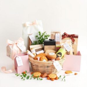 🍰 Delightful Food Gift Deliveries: Unique USA Basket Gift Ideas