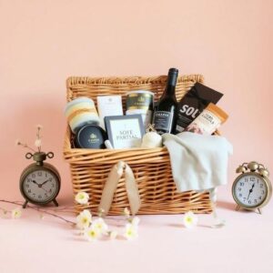🎉 50th Anniversary Gifts for Parents: Celebrate Their Golden Love